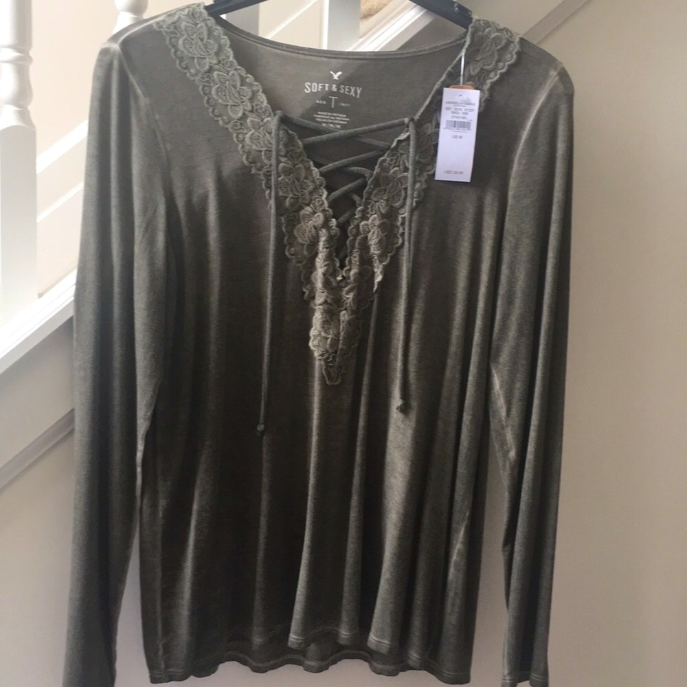 AEO Women 2 Soft & Sexy Long Sleeve Lace Up Tops